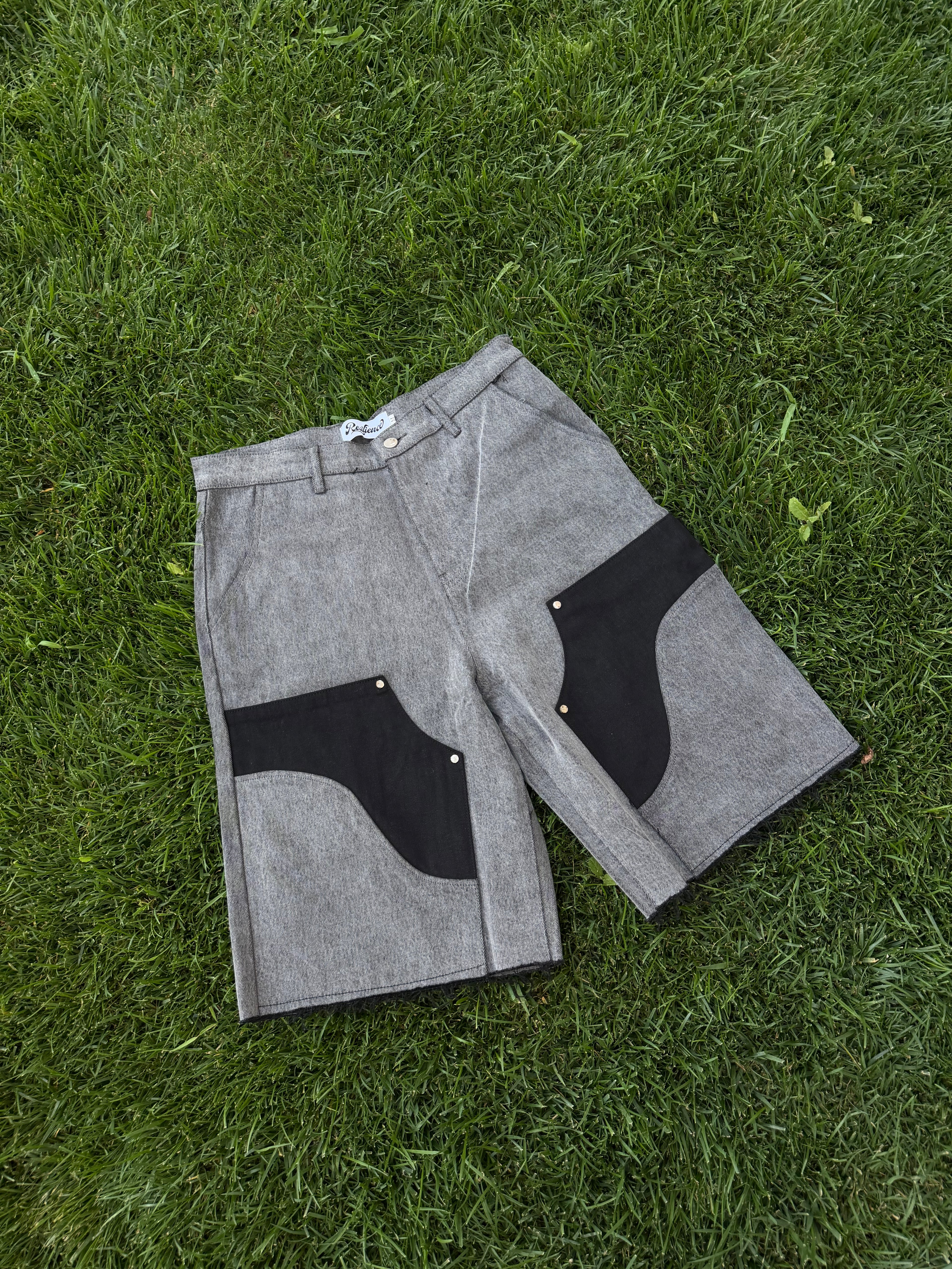 Flare carpenter jorts
