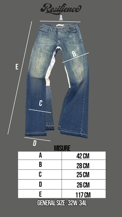 Flare jeans sfumatura lavaggio a mano