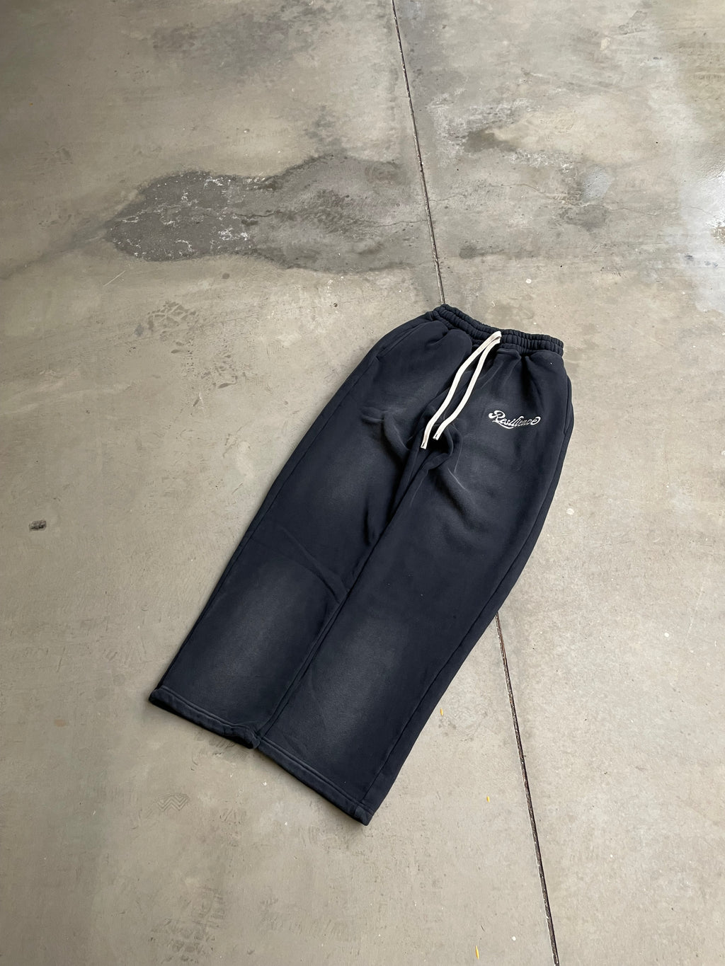 Resilience sweatpant