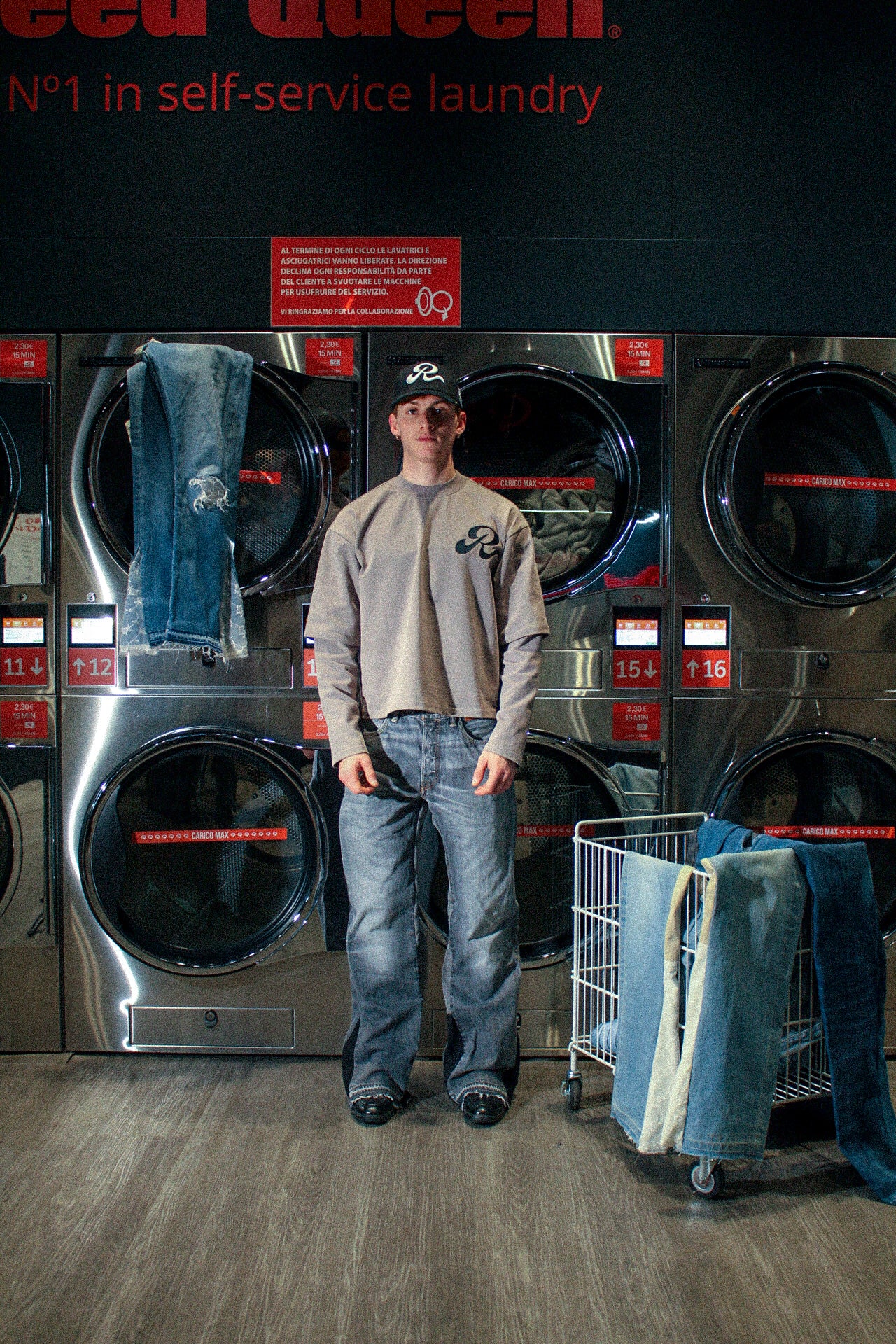 Resilience flare black