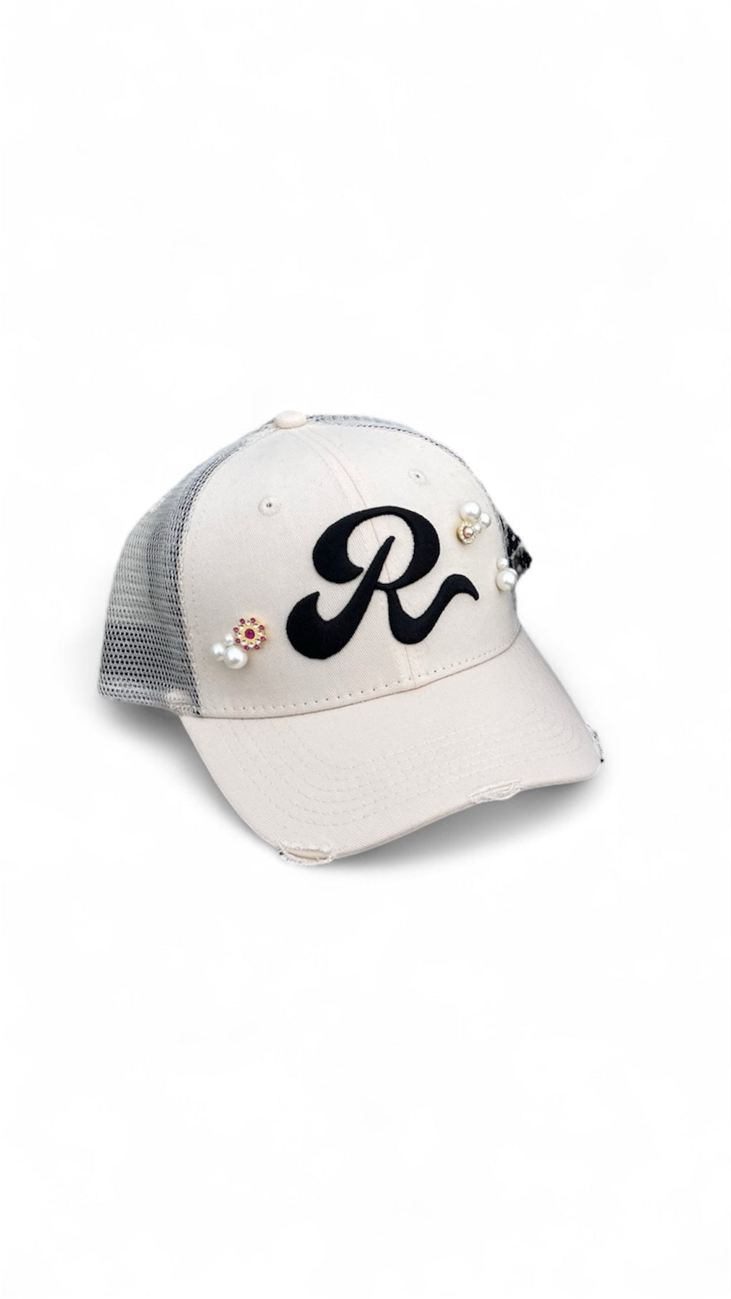 Trucker hat con perline color crema