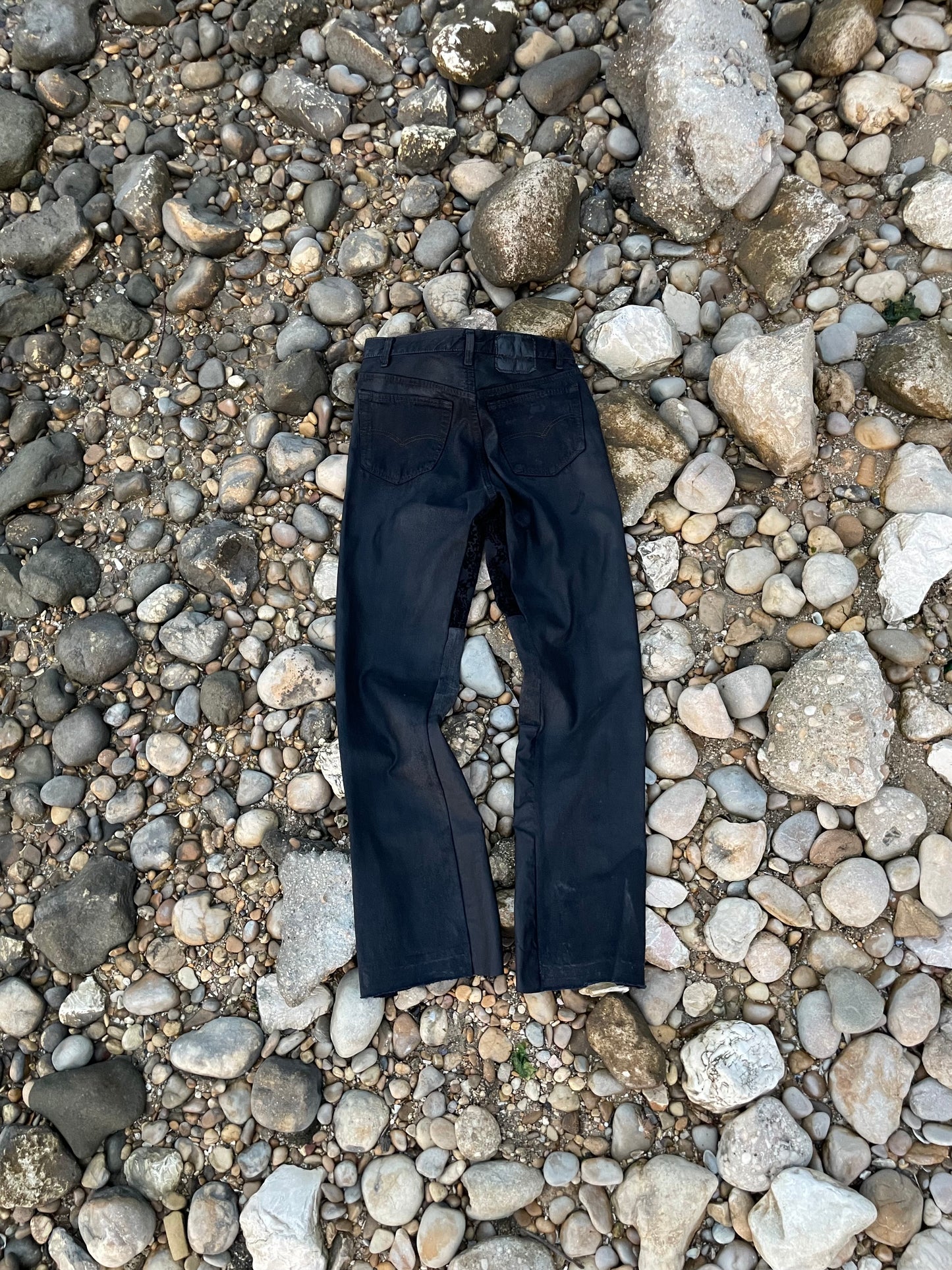 Resilience flare jeans lavaggio effetto pelle